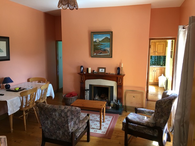 Claggan Cottage Artist Residency aan de Westkust van Ierland, Claggan Cottage Piratennest interieur