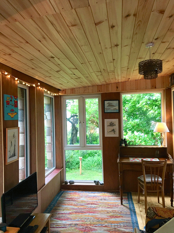 Folly Polranny interieur zuilenkamer boven met bureau